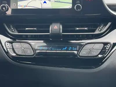 Vendo Toyota C-HR 2022 - 31400 EUR, 74000 km - AUTO.MOTO.pt