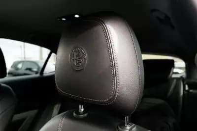 Vendo Alfa Romeo Stelvio 2019 - 29400 EUR, 89000 km - AUTO.MOTO.pt