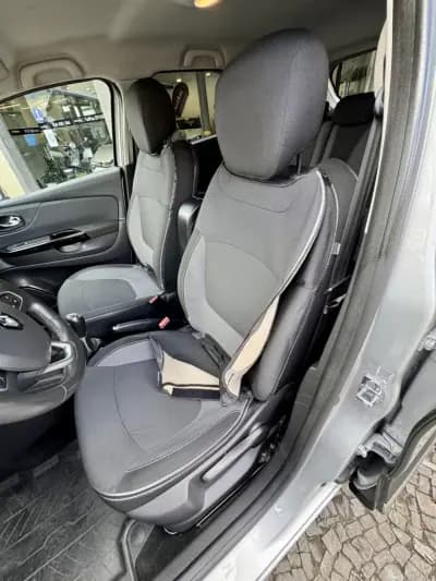 Vendo Renault Captur 2017 - 14500 EUR, 69158 km - AUTO.MOTO.pt