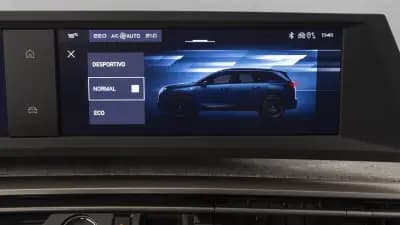 Vendo Peugeot 5008 2025 - 33900 EUR, 25000 km - AUTO.MOTO.pt