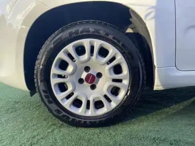 Sell Fiat Panda 2021 - 11490 EUR, 65600 km - AUTO.MOTO.pt