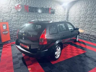 Sell Renault Mégane Break 2007 - 3990 EUR, 290812 km - AUTO.MOTO.pt
