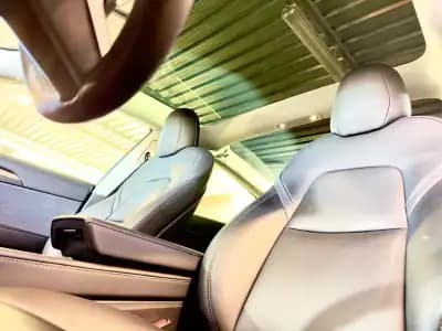 Vendo Tesla Model 3 2022 - 39900 EUR, 40060 km - AUTO.MOTO.pt