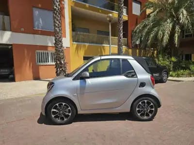 Sell Smart Fortwo Cabrio 2016 - 10780 EUR, 139000 km - AUTO.MOTO.pt