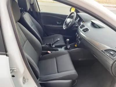 Vendo Renault Mégane 2013 - 4950 EUR, 317737 km - AUTO.MOTO.pt