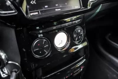 Vendo DS DS3 2017 - 11900 EUR, 94499 km - AUTO.MOTO.pt