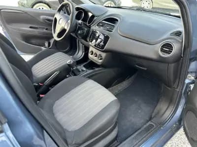 Sell Fiat Punto 2018 - 8750 EUR, 84900 km - AUTO.MOTO.pt