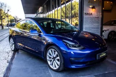 Vendo Tesla Model 3 2020 - 29750 EUR, 73831 km - AUTO.MOTO.pt
