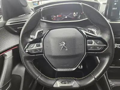 Sell Peugeot 2008 2021 - 19500 EUR, 61150 km - AUTO.MOTO.pt