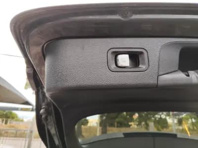 Vendo Mercedes-Benz GLC 300 2021 - 47900 EUR, 64000 km - AUTO.MOTO.pt