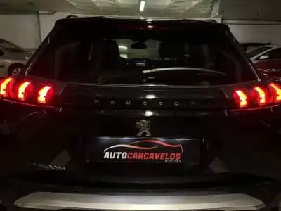 Vendo Peugeot e-2008 2022 - 21990 EUR, 30000 km - AUTO.MOTO.pt