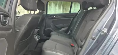 Vendo Renault Mégane Sport Tourer 2019 - 8950 EUR, 360000 km - AUTO.MOTO.pt