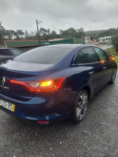 Sell Renault Mégane Grand Coupe 2019 - 15950 EUR, 111650 km - AUTO.MOTO.pt