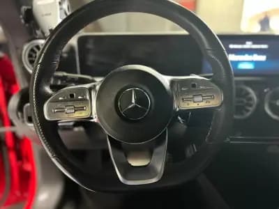 Vendo Mercedes-Benz CLA 200 2020 - 35500 EUR, 41690 km - AUTO.MOTO.pt