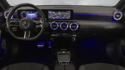 Vendo Mercedes-Benz A 200 2023 - 30850 EUR, 23000 km - AUTO.MOTO.pt