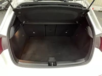 Vendo Mercedes-Benz A 180 2019 - 20950 EUR, 229500 km - AUTO.MOTO.pt