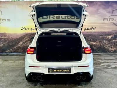 Vendo Volkswagen Golf 2023 - 45900 EUR, 53836 km - AUTO.MOTO.pt