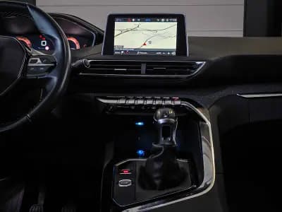 Vendo Peugeot 3008 2016 - 17450 EUR, 116000 km - AUTO.MOTO.pt