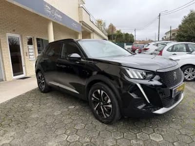 Vendo Peugeot e-2008 2023 - 24900 EUR, 10624 km - AUTO.MOTO.pt