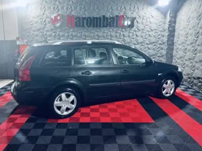 Sell Renault Mégane Break 2007 - 3990 EUR, 290812 km - AUTO.MOTO.pt