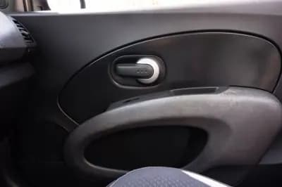 Sell Nissan Micra CC 2007 - 5800 EUR, 129000 km - AUTO.MOTO.pt