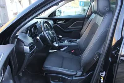 Vendo Jaguar F-Pace 2016 - 25900 EUR, 176000 km - AUTO.MOTO.pt