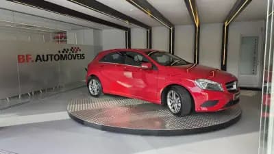 Vendo Mercedes-Benz A 160 2015 - 15900 EUR, 208637 km - AUTO.MOTO.pt