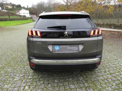 Sell Peugeot 3008 2017 - 18990 EUR, 151000 km - AUTO.MOTO.pt