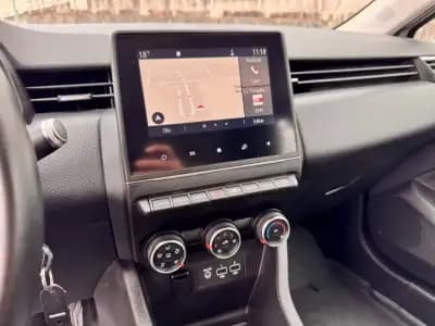 Vendo Renault Clio 2019 - 13500 EUR, 80000 km - AUTO.MOTO.pt