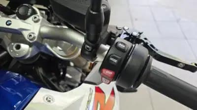 Vendo mota BMW F 900 R 2023 - 10900 EUR, 1060 km - AUTO.MOTO.pt