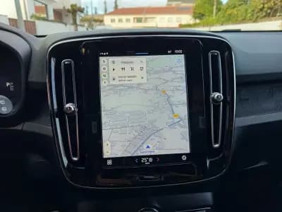 Sell Volvo XC 40 2022 - 27990 EUR, 76000 km - AUTO.MOTO.pt