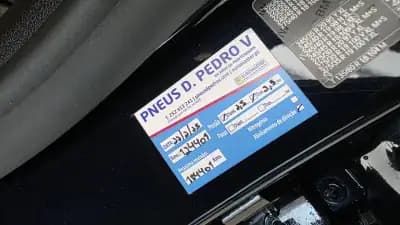 Vendo BMW 520 2020 - 36900 EUR, 140347 km - AUTO.MOTO.pt