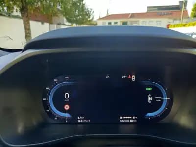 Vendo Volvo XC 40 2022 - 27490 EUR, 90000 km - AUTO.MOTO.pt