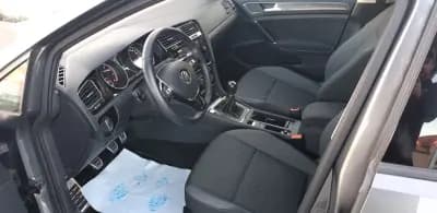 Vendo Volkswagen Golf 2018 - 17990 EUR, 118115 km - AUTO.MOTO.pt