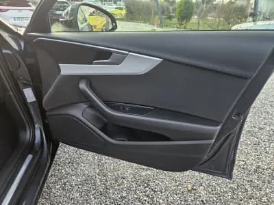 Vendo Audi A4 Avant 2018 - 22800 EUR, 104924 km - AUTO.MOTO.pt