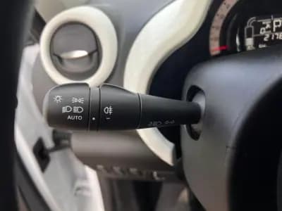 Vendo Renault Twingo 2022 - 15750 EUR, 11000 km - AUTO.MOTO.pt