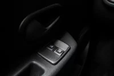 Vendo Dacia Sandero 2018 - 8350 EUR, 91565 km - AUTO.MOTO.pt