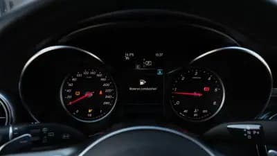 Sell Mercedes-Benz C 220 2020 - 29000 EUR, 169000 km - AUTO.MOTO.pt