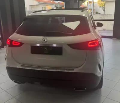 Vendo Mercedes-Benz GLA 200 2022 - 41500 EUR, 75069 km - AUTO.MOTO.pt