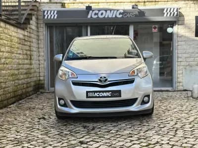 Sell Toyota Verso-S 2011 - 7990 EUR, 126450 km - AUTO.MOTO.pt