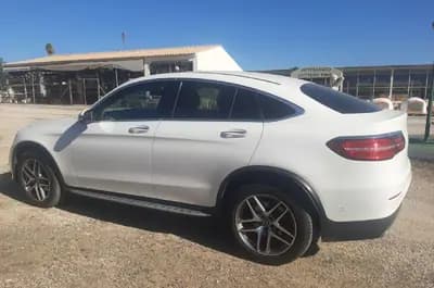Sell Mercedes-Benz GLC 250 2018 - 49990 EUR, 96000 km - AUTO.MOTO.pt