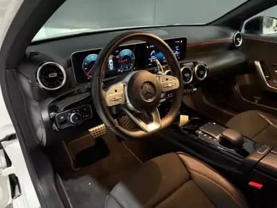 Vendo Mercedes-Benz A 180 2020 - 25499 EUR, 132000 km - AUTO.MOTO.pt