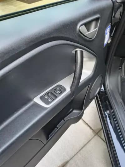 Vendo Alfa Romeo MiTo 2013 - 7900 EUR, 169000 km - AUTO.MOTO.pt