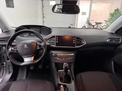 Sell Peugeot 308 2017 - 10990 EUR, 189000 km - AUTO.MOTO.pt