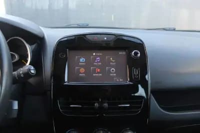 Sell Renault Clio 2015 - 8990 EUR, 189900 km - AUTO.MOTO.pt