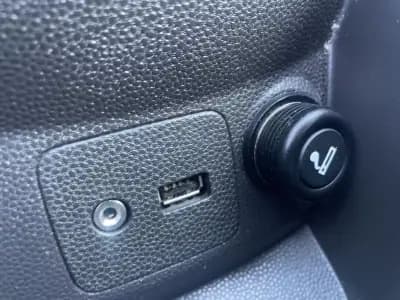 Sell Ford Fiesta 2015 - 11250 EUR, 114547 km - AUTO.MOTO.pt