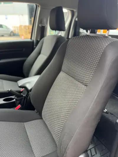 Sell Toyota Hilux 2018 - 19430 EUR, 249455 km - AUTO.MOTO.pt