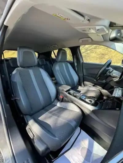 Sell Peugeot 2008 2020 - 17500 EUR, 140000 km - AUTO.MOTO.pt