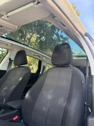 Sell Peugeot 308 SW 2015 - 13900 EUR, 171684 km - AUTO.MOTO.pt