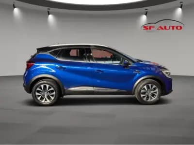 Vendo Renault Captur 2021 - 19250 EUR, 90487 km - AUTO.MOTO.pt